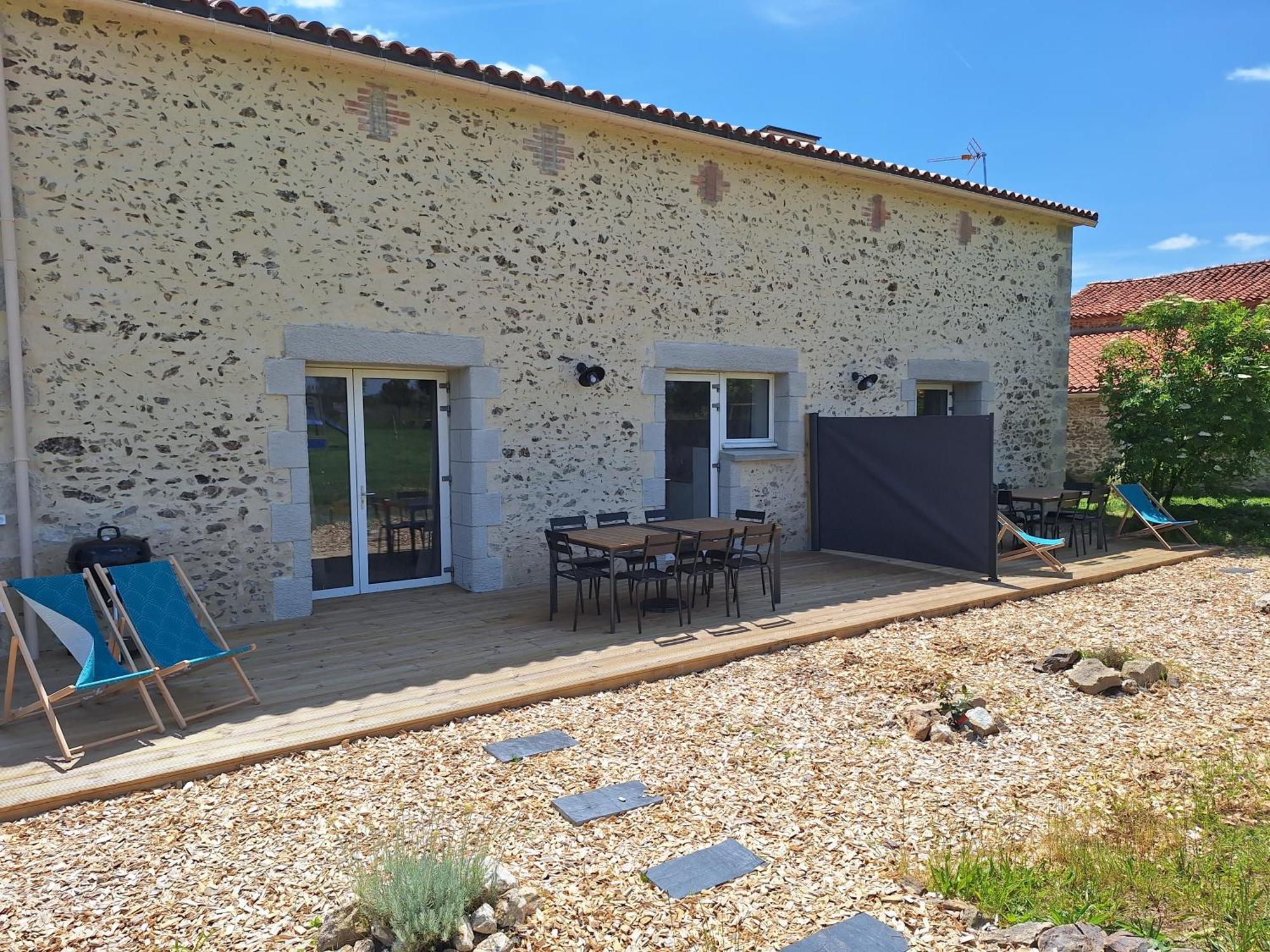 Au Coeur Des Champs Holiday home *